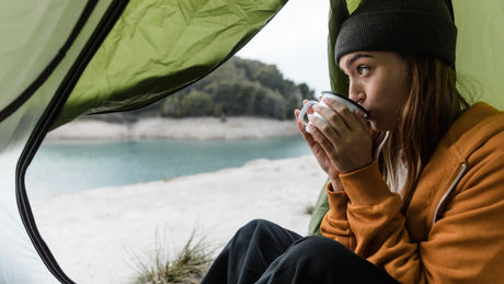 Zelten bei Kälte: Die besten Tipps fürs Camping und wie dein Schlafsack warm bleibt